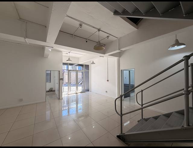438M² OFFICE TO LET IN GREEN POINT